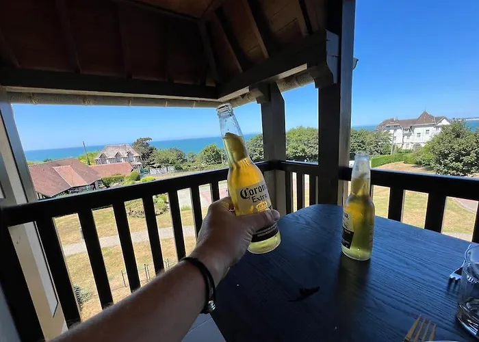 Appart Lumineux Avec Vue Sur Mer A 180 Degres